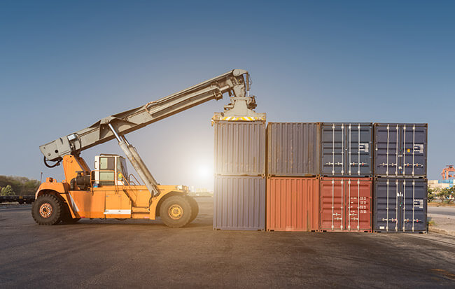 2ST logistics deutschlandweite Gestellung von Frachtcontainern
